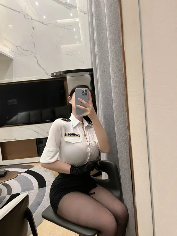 021.左公子666微密圈 – 居家的空乘女友 10